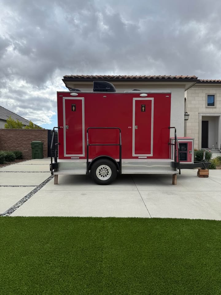 2-Station Signature Red Standard w/ Safety Rails